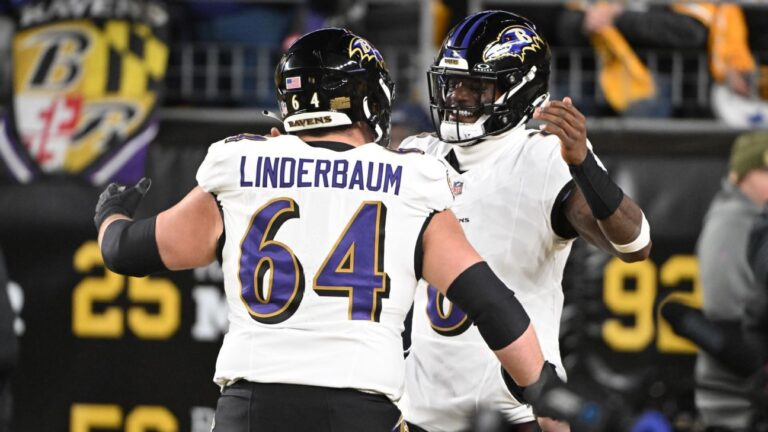 Ravens players back QB Lamar Jackson after difficult season