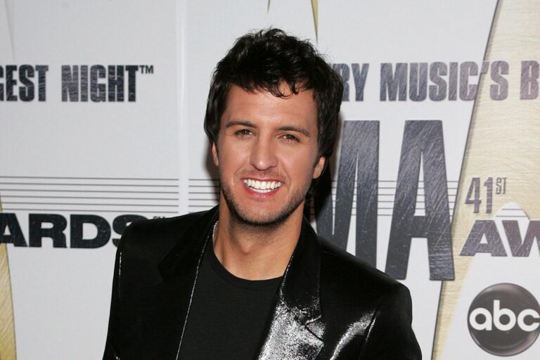 Luke Bryan’s First Gold Single Included Beloved Vocal Group