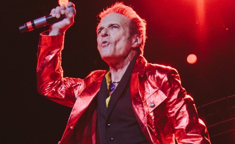 DAVID LEE ROTH Announces 30-Date North American Solo Tour For Spring & Summer