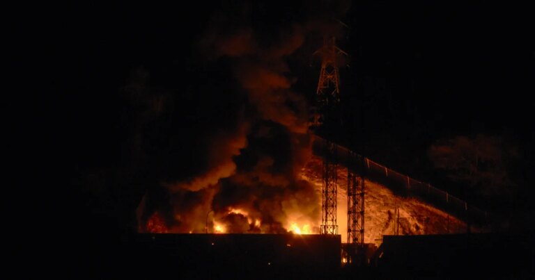 U.S. launches military strikes on Venezuela as Trump escalates pressure on Maduro regime, sources say