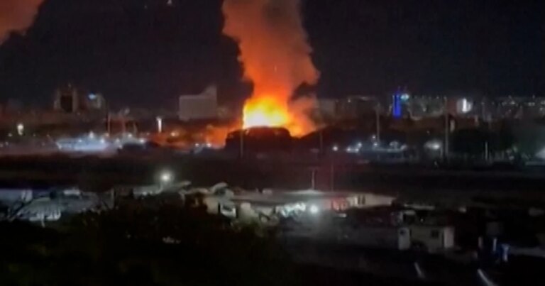 Explosions seen from window in Caracas, Venezuela