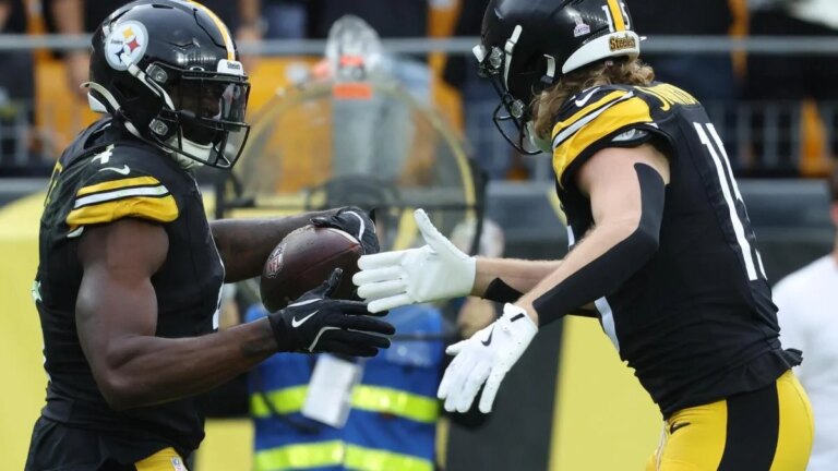 Wild Card Weekend NFL odds, lines, spreads: Playoff picks from 10,000 computer sims