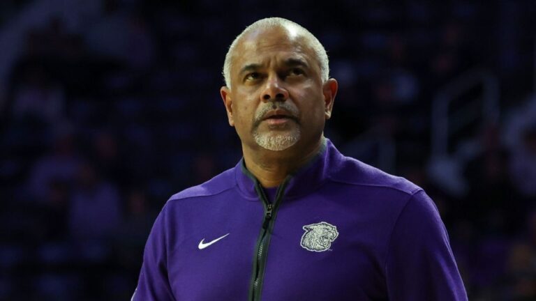 Tang goes off after K-State loss: Players ‘don’t deserve to be here’
