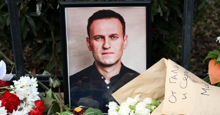 Why a dart frog poison believed to have killed Alexei Navalny points to the Kremlin