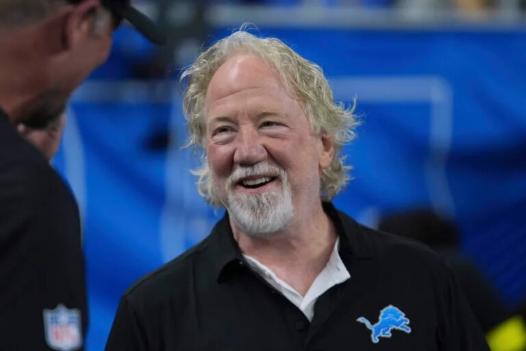 Actor-Director Timothy Busfield indicted on child sex abuse charges in New Mexico