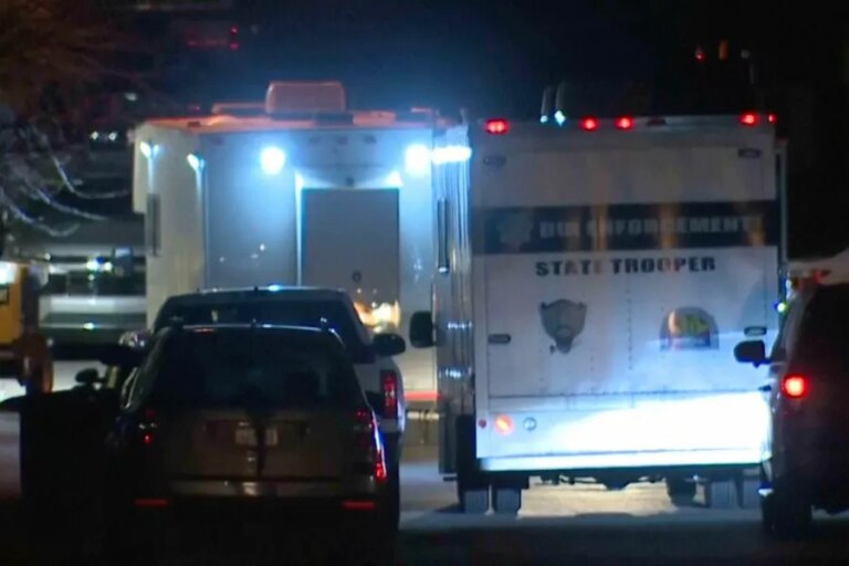 2 dead after Arizona Department of Public Safety helicopter crashes during shooter response