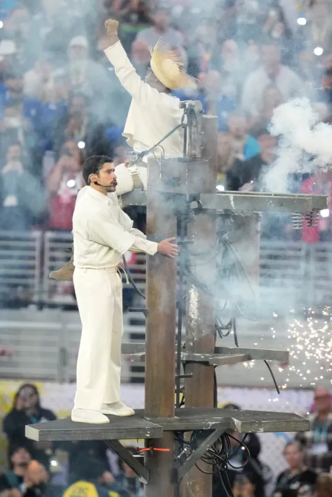 LUMA Energy responds to Bad Bunny's performance amid criticism over PR blackouts