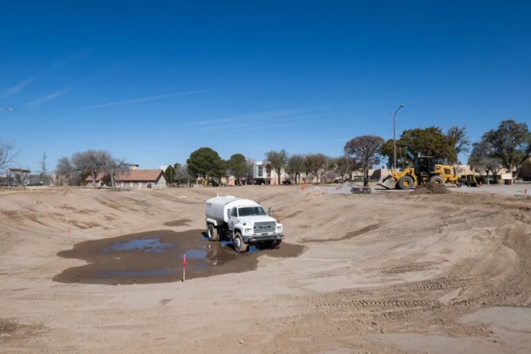 Renovations underway on Alumni Pond at New Mexico State University