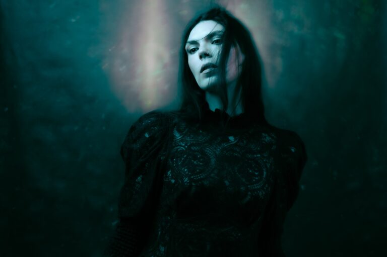 A.A. WILLIAMS Returns With Hypnotic New Single “Wolves”