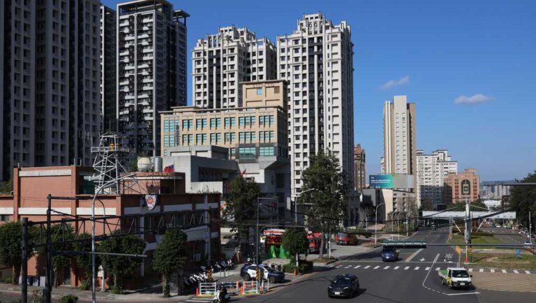 US trade deal with Taiwan cuts tariffs to 15%