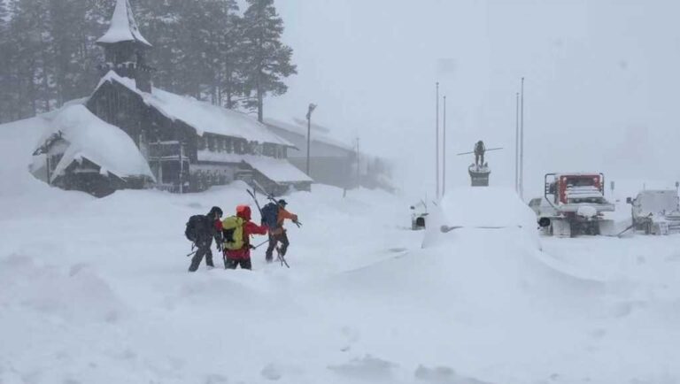 10 backcountry skiers missing after Nevada County avalanche, sheriff says
