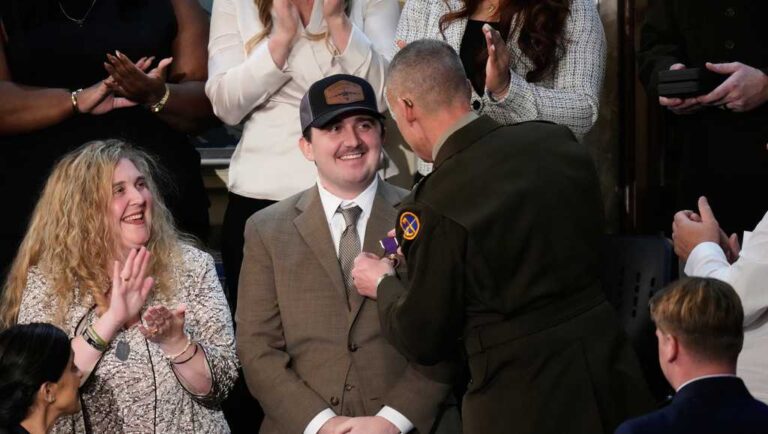 Trump honors National Guard members shot in Washington