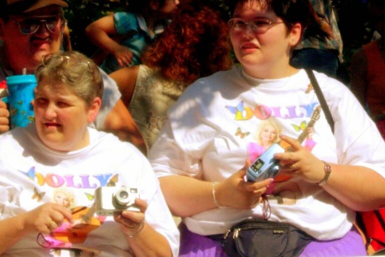 What Life Was Like for a Country Fan in the 1990s [PICTURES]