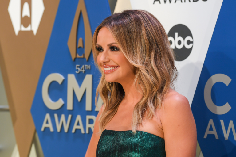 Carly Pearce Had Gnarly Injury Just Days Before Her First CMA Win