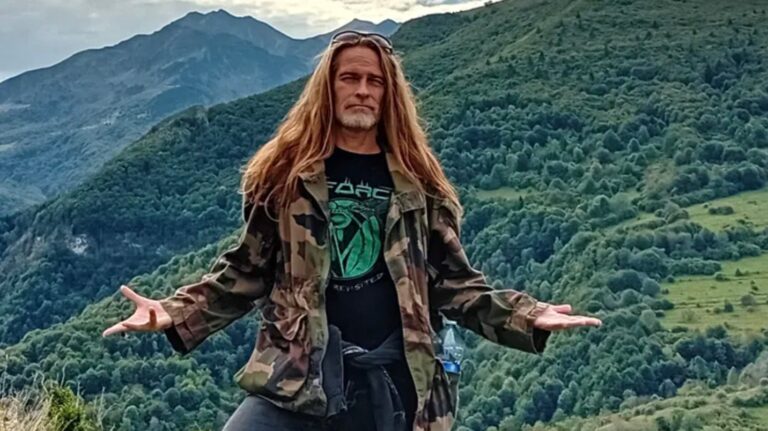Ex-VOIVOD Frontman ERIC FORREST Reveals Stage Three Prostate Cancer Diagnosis, Launches GoFundMe Campaign