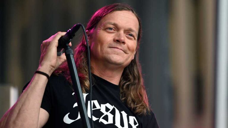 Brad Arnold, lead singer of 3 Doors Down, dies after cancer diagnosis