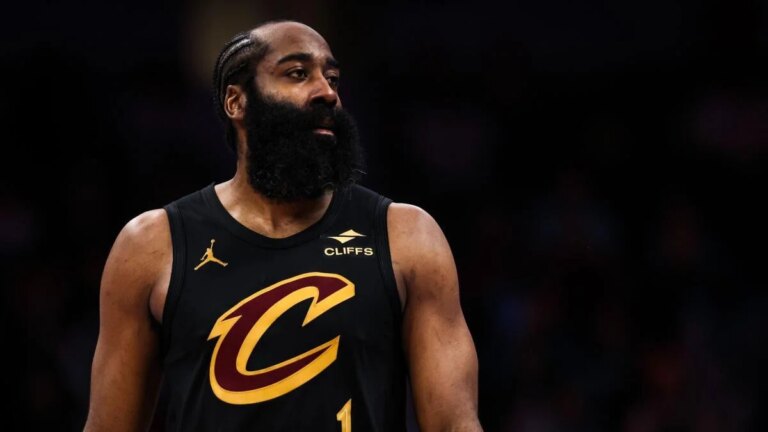 James Harden injury: Cavaliers guard suffers thumb fracture, status unclear