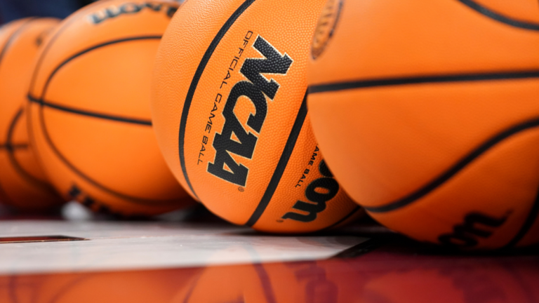 Two Nebraska-Omaha women’s basketball players praised for actions during sinkhole