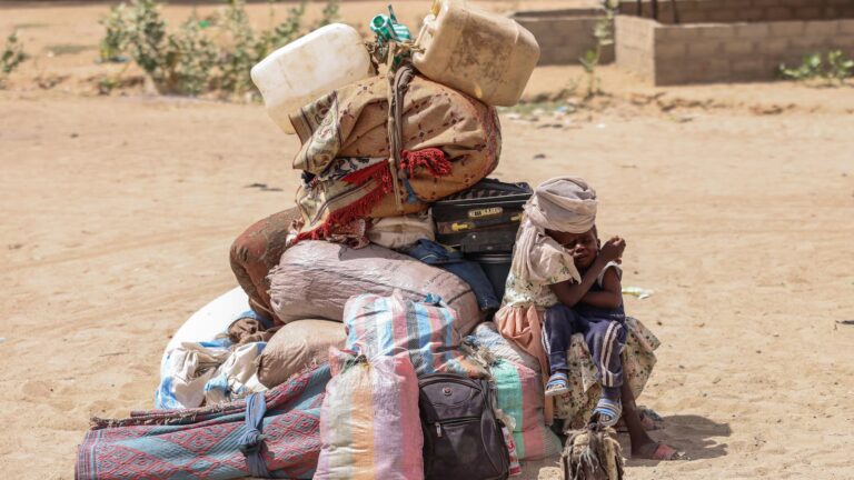 Chad closes its border with Sudan after fighters spilled into its territory