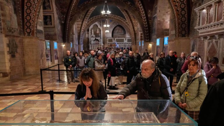Display of St. Francis of Assisi’s bones confirms enduring appeal of relics for Christians