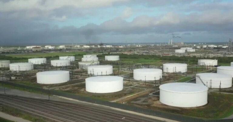 Trump to tap strategic oil reserve to bring down gas prices