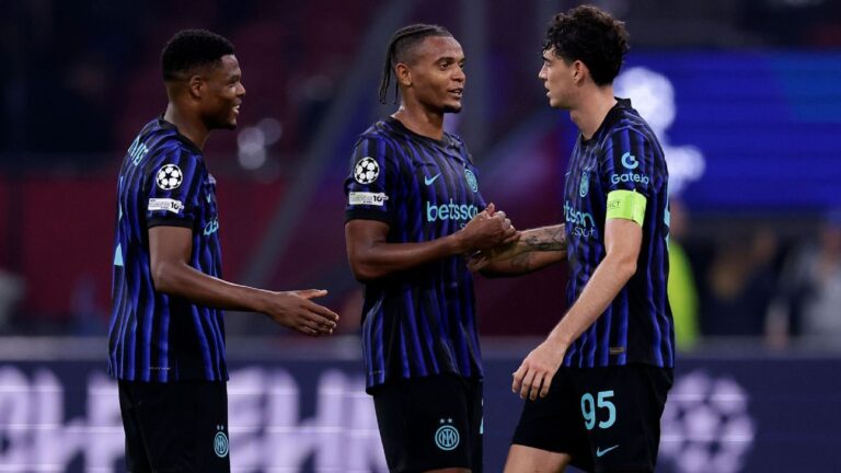 A back three isn’t always defensive: It might be just what your team needs