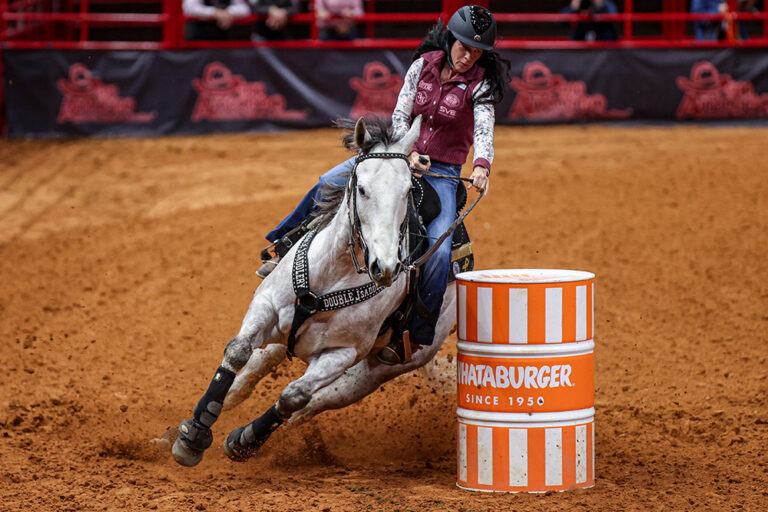 Anita Ellis Returns to Win San Antonio; Hammons Moves to No. 1 in World Breakaway Standings