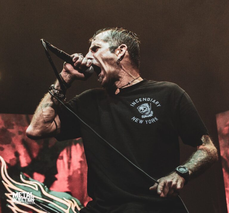 RANDY BLYTHE Of LAMB OF GOD On Bands Not Speaking Up About The Current Administration: “Grow A Spine”