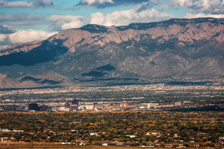 Health alert issued in Albuquerque due to blowing dust