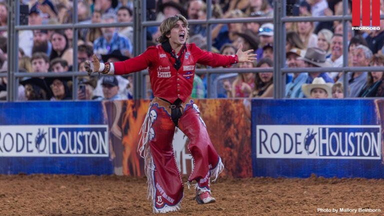 Latest PSN: World records and ride-offs dominate RodeoHouston headlines