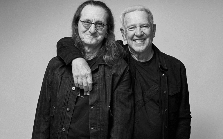 RUSH Return To The Stage At the Juno Awards, Playing Live With New Drummer ANIKA NILLES For The First Time