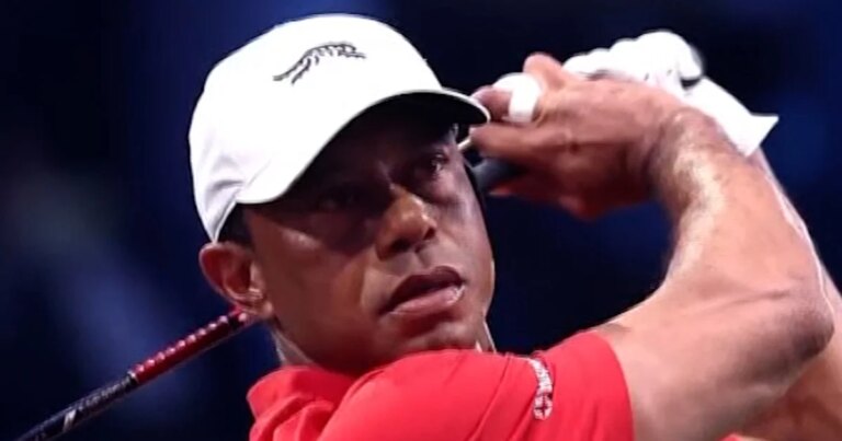 Tiger Woods involved in rollover crash in Florida