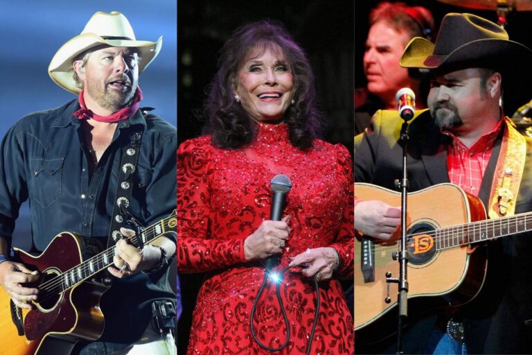 10 Country Stars’ Haunting Final Performances Before They Died