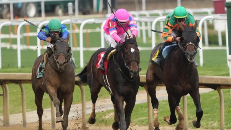 2026 Kentucky Derby horses, odds, futures, preview, date: Expert who hit 12 Derby-Oaks Doubles enters picks