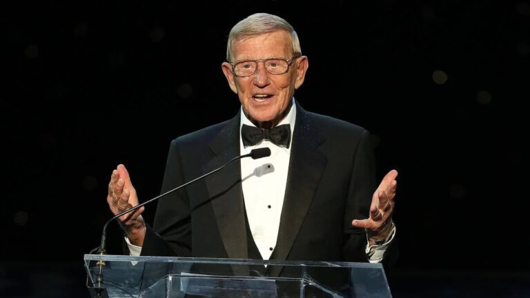 Lou Holtz was the face of college football’s TV boom