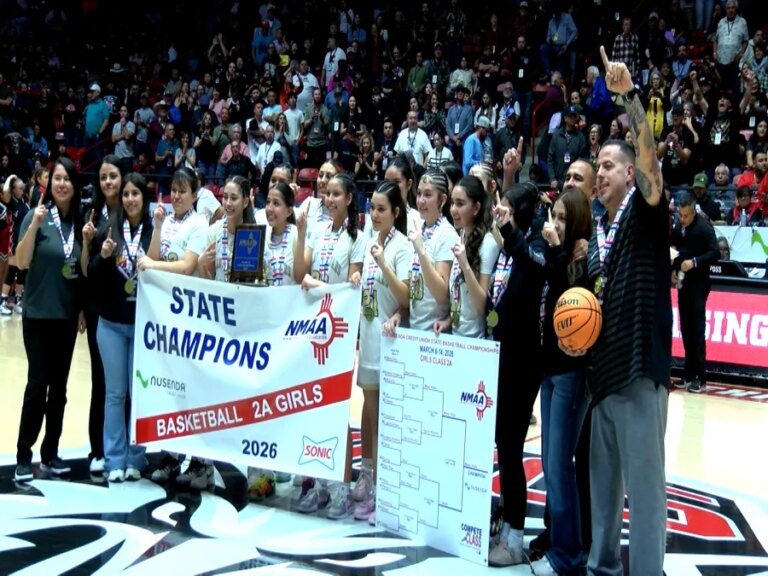 Mesa Vista girls complete 9-point 4th quarter comeback to win state title