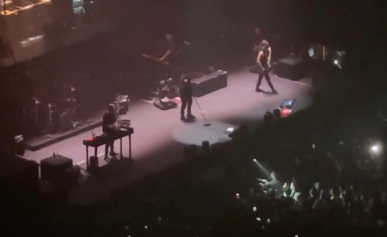 NINE INCH NAILS Halt “Hurt” To Eject Two Fighting Fans: “We’re Not Here For This, Man”