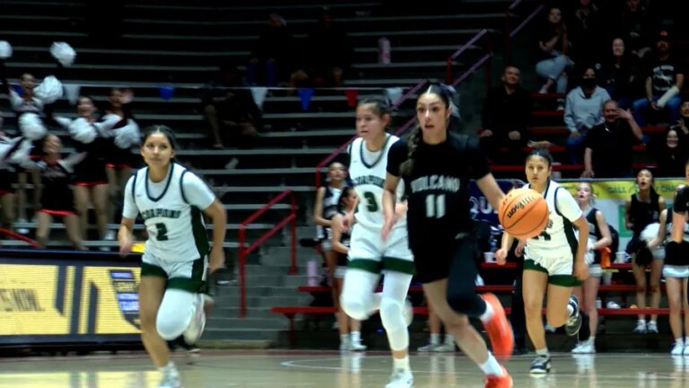 Volcano Vista girls upset No. 2 Farmington
