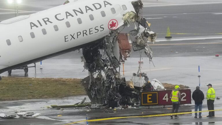 Air Canada CEO will retire this year after English-only crash message criticized