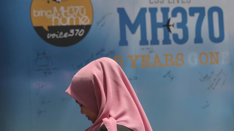 Renewed hunt for missing Flight MH370 comes up empty as families press for answers