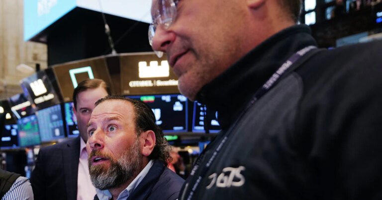 Oil soars past $113, stocks sell off on Trump’s Iran war address