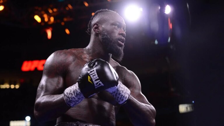 Deontay Wilder vs. Derek Chisora odds, predictions: Fight picks for April 4 from proven boxing expert