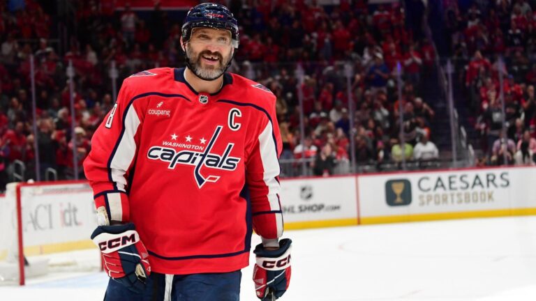 Alex Ovechkin scores twice, hitting 30 goals for 20th season, as Caps win